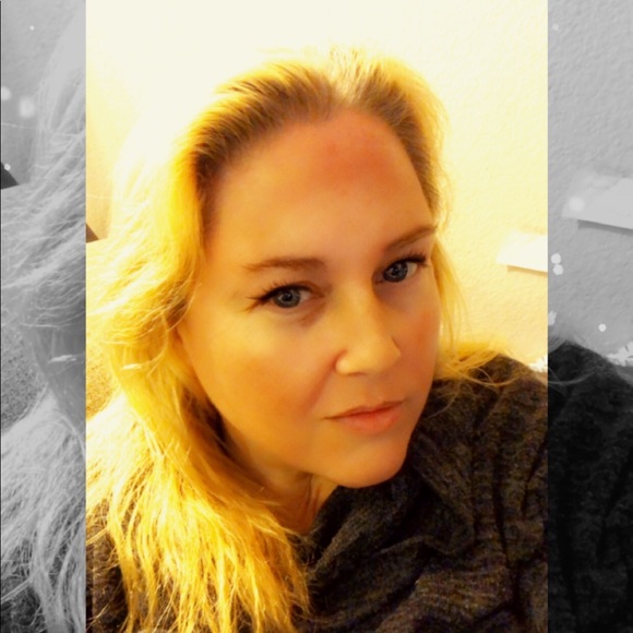 Meet your Posher, Carmen - Picture 1 of 1